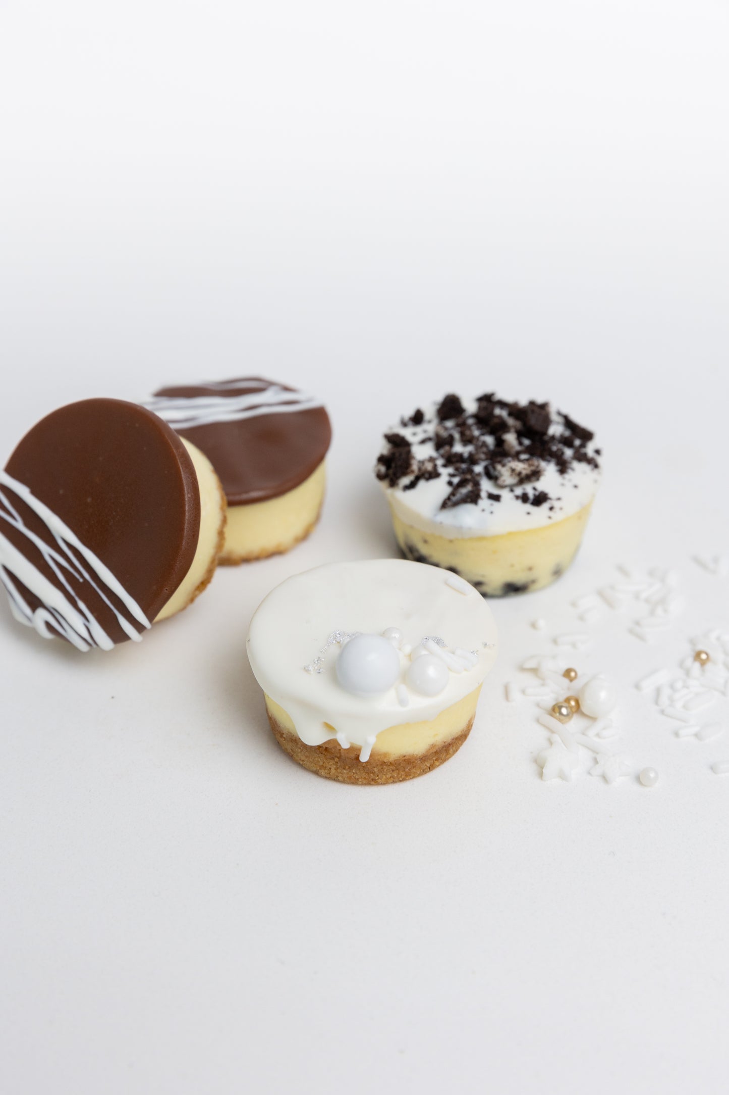 Customized Dripped Cheesecakes