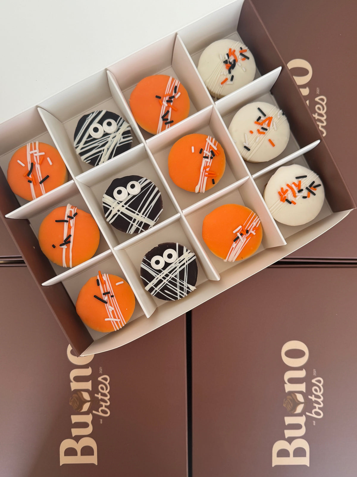 Halloween Box - Dripped Cheesecakes
